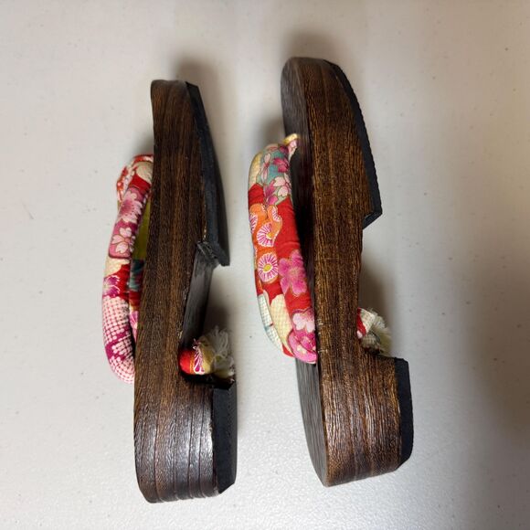 NWOT Japanese Wooden Geisha Clog Women's Thong Sandals Flip Flop Wood Asian Art - Picture 4 of 8